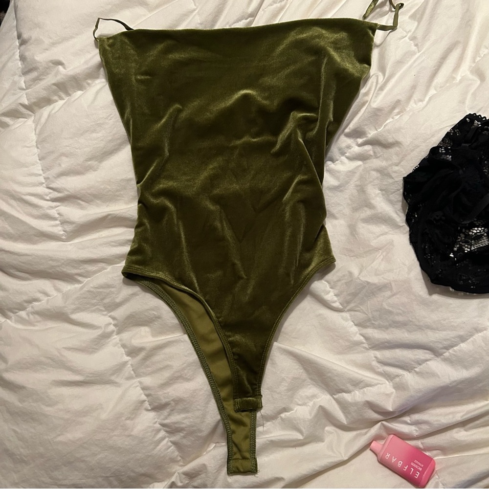 FASHION NOVA LARGE NEVER WORN VINTAGE